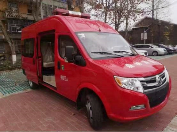 Dongfeng Yufeng 10-15 seater personnel carrier Truck