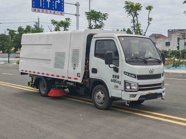 SAIC Light Truck 4.5m³ Electric Cleaning and Sweeping Vehicle