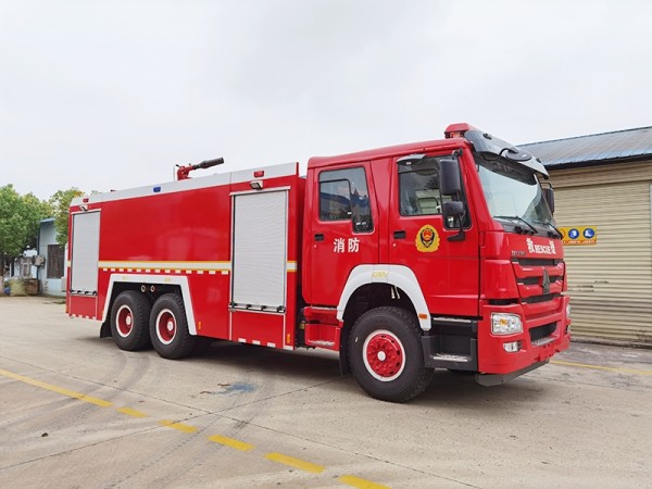 Sinotruk HOWO 6X4 16-ton foam fire truck 
